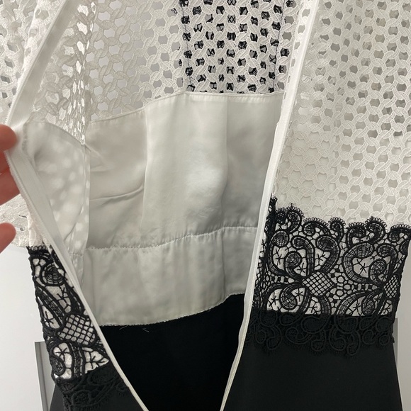🛍️2for$20🛍️ [s] ZARA Dress white lace topped black with collar - Picture 13 of 13